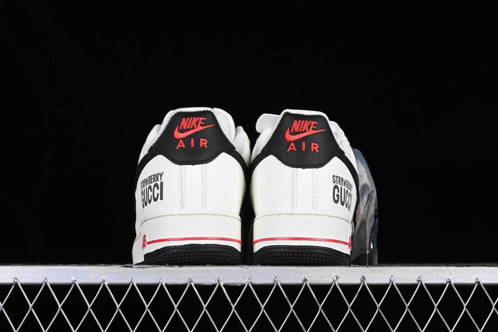 AF 1'07 Low GC StrawBerry