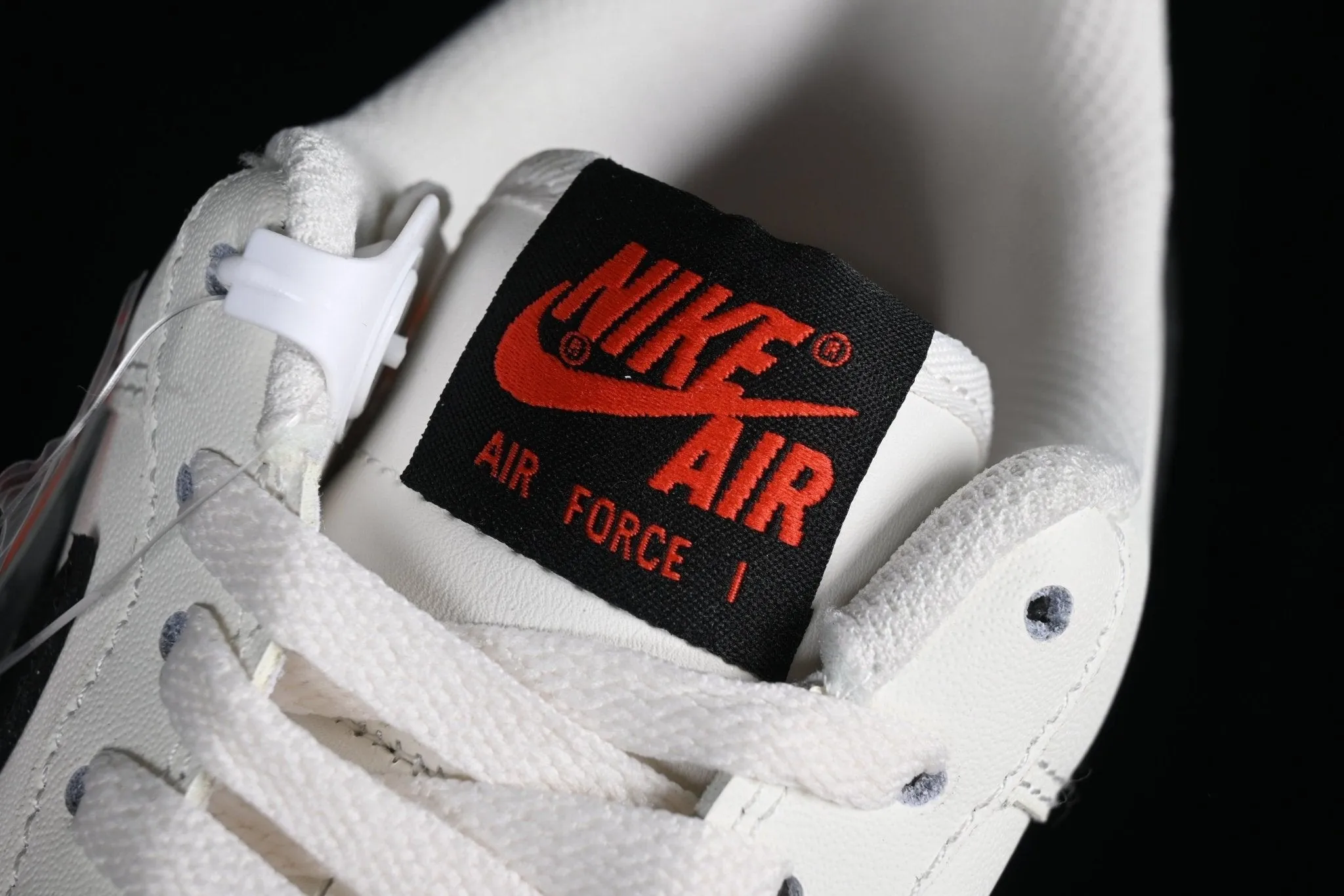 AF 1'07 Low GC StrawBerry