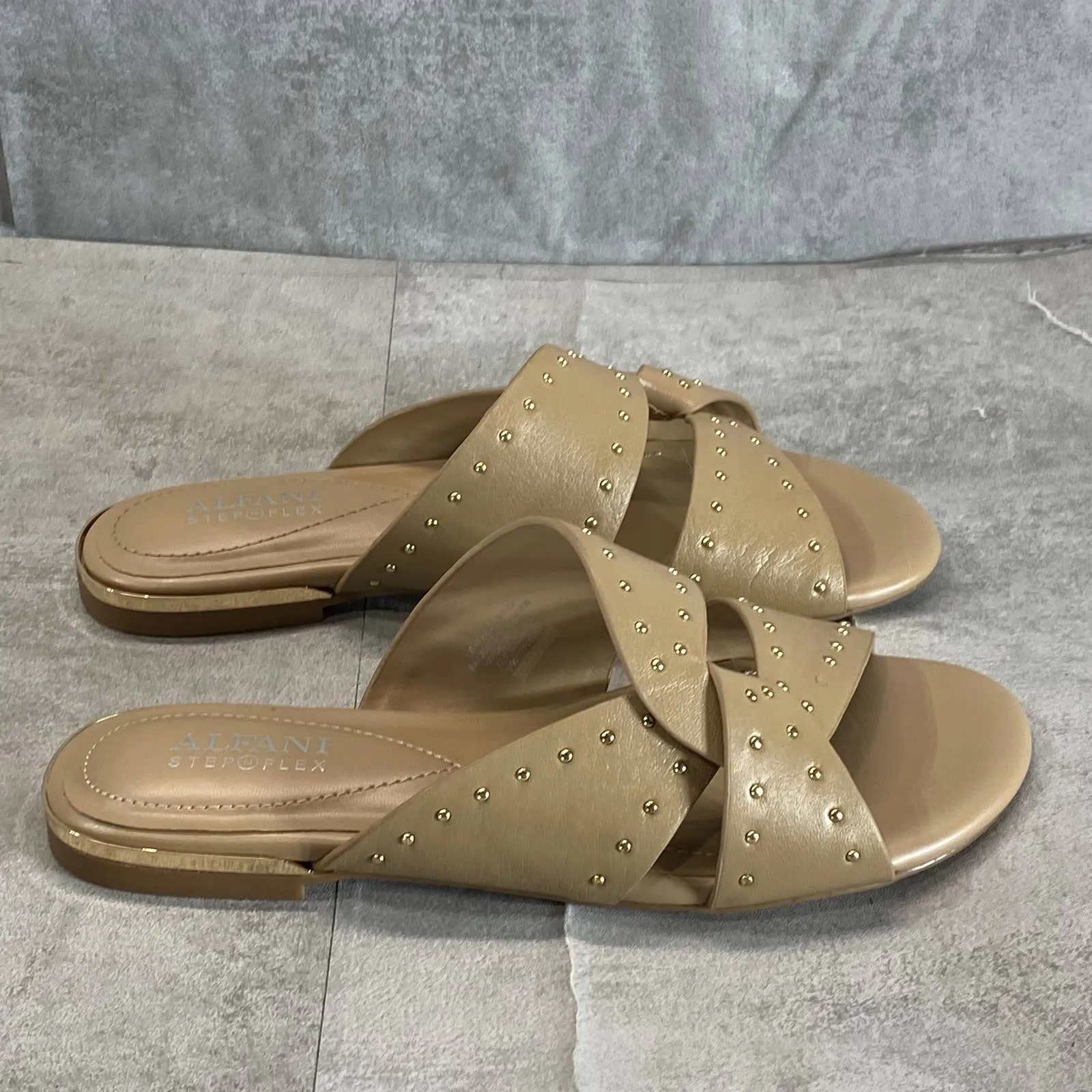 ALFANI Step 'N Flex Women's Nude Leather Danicah Studded Slide Flat Sandals SZ 6