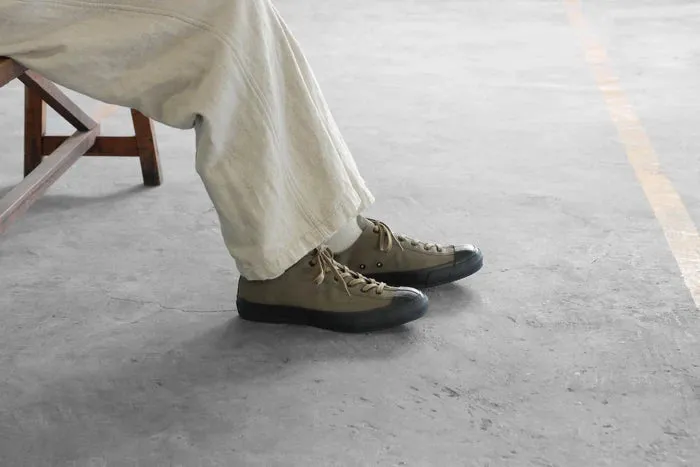 Gym Classic Shoes / Olive