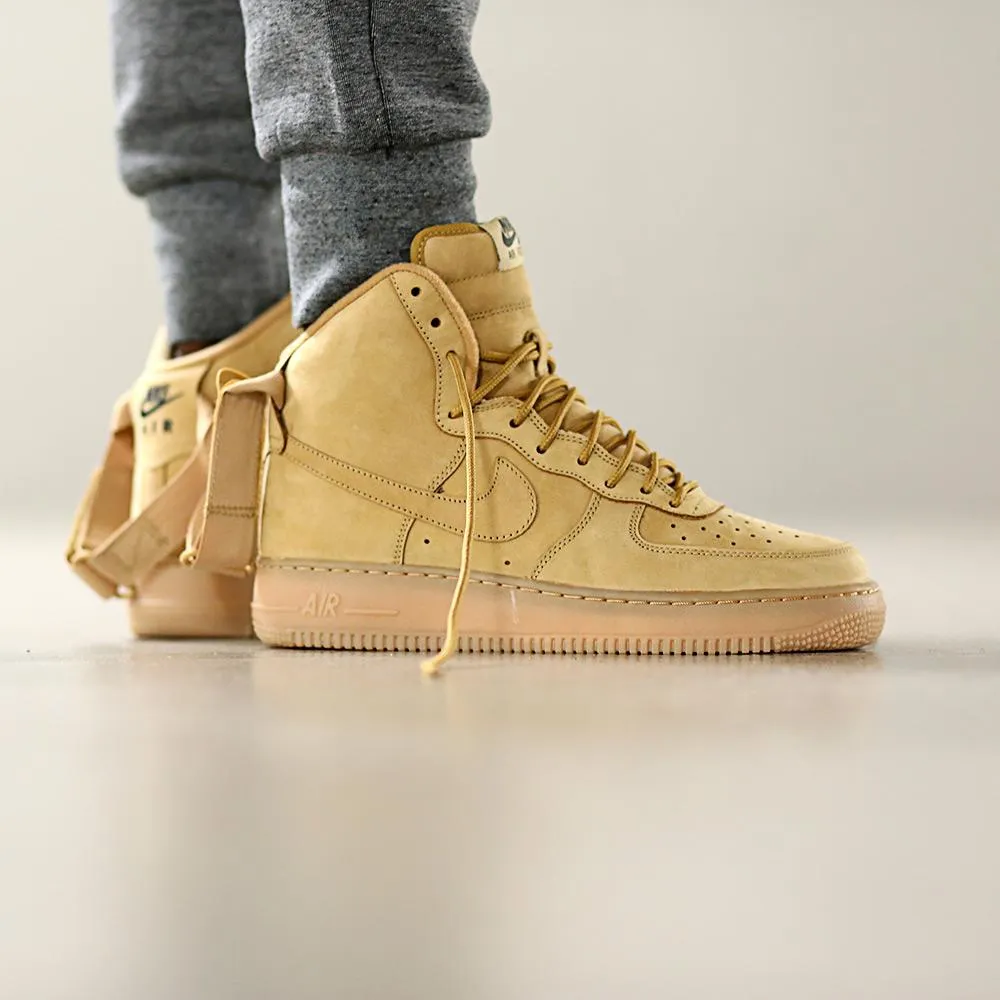 NIKE AIR FORCE 1 HIGH '07 LV8 Flax & Outdoor Green