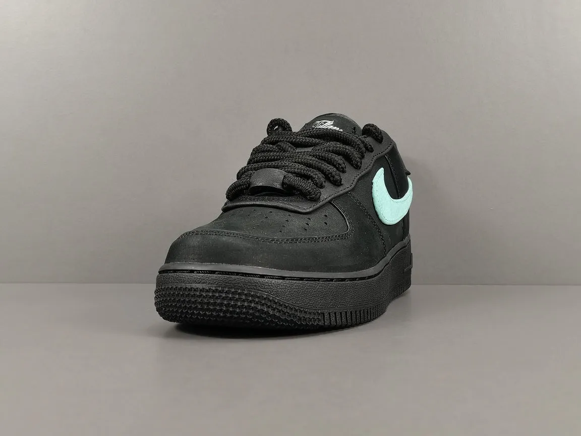 NIKE AIR FORCE 1 x TIFFANY & CO.1837